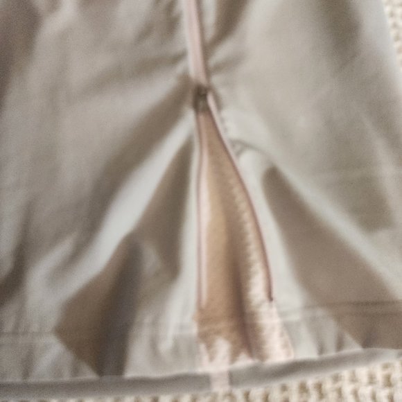 ZENERGY GOLF by Chico's Trim-Detail Skort in Size 0.5 Pre-Owned - Picture 6 of 8